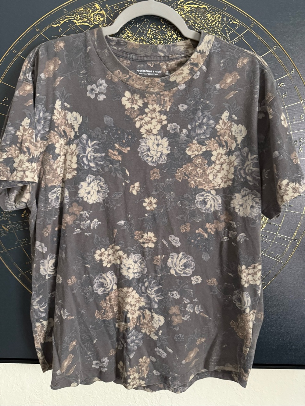 Abercrombie & Fitch Charcoal Floral Short Sleeve Tee with Cream and Tan Blooms